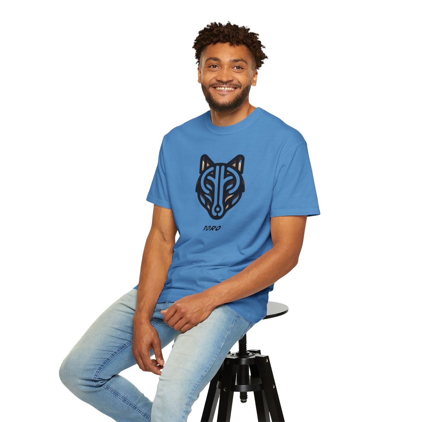 Poro Wolf Unisex T-Shirt - Cool Graphic Tee for Nature Lovers