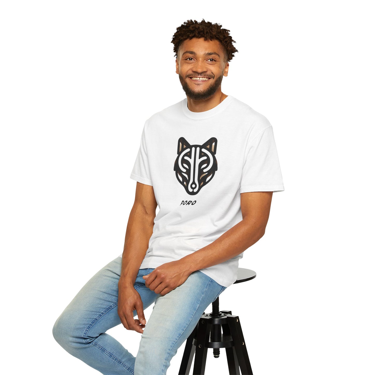 Poro Wolf Unisex T-Shirt - Cool Graphic Tee for Nature Lovers
