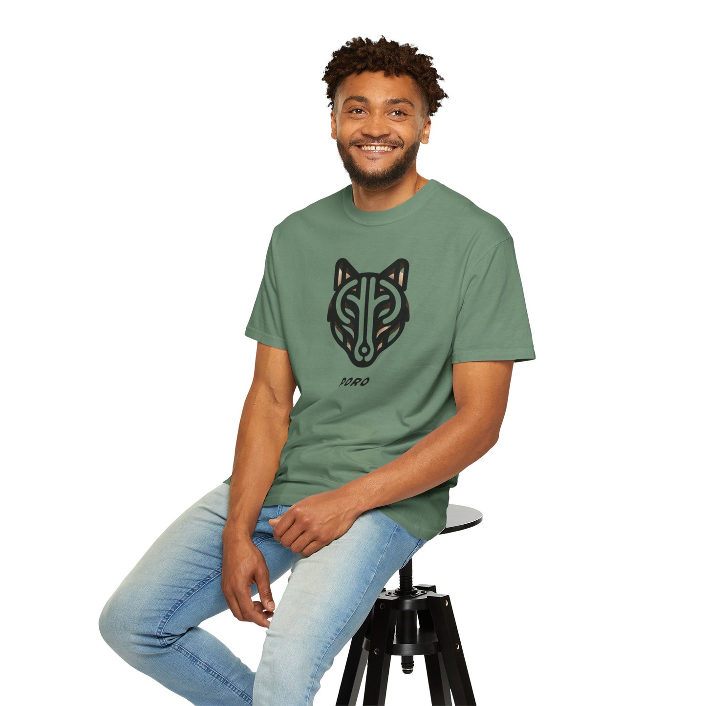 Poro Wolf Unisex T-Shirt - Cool Graphic Tee for Nature Lovers