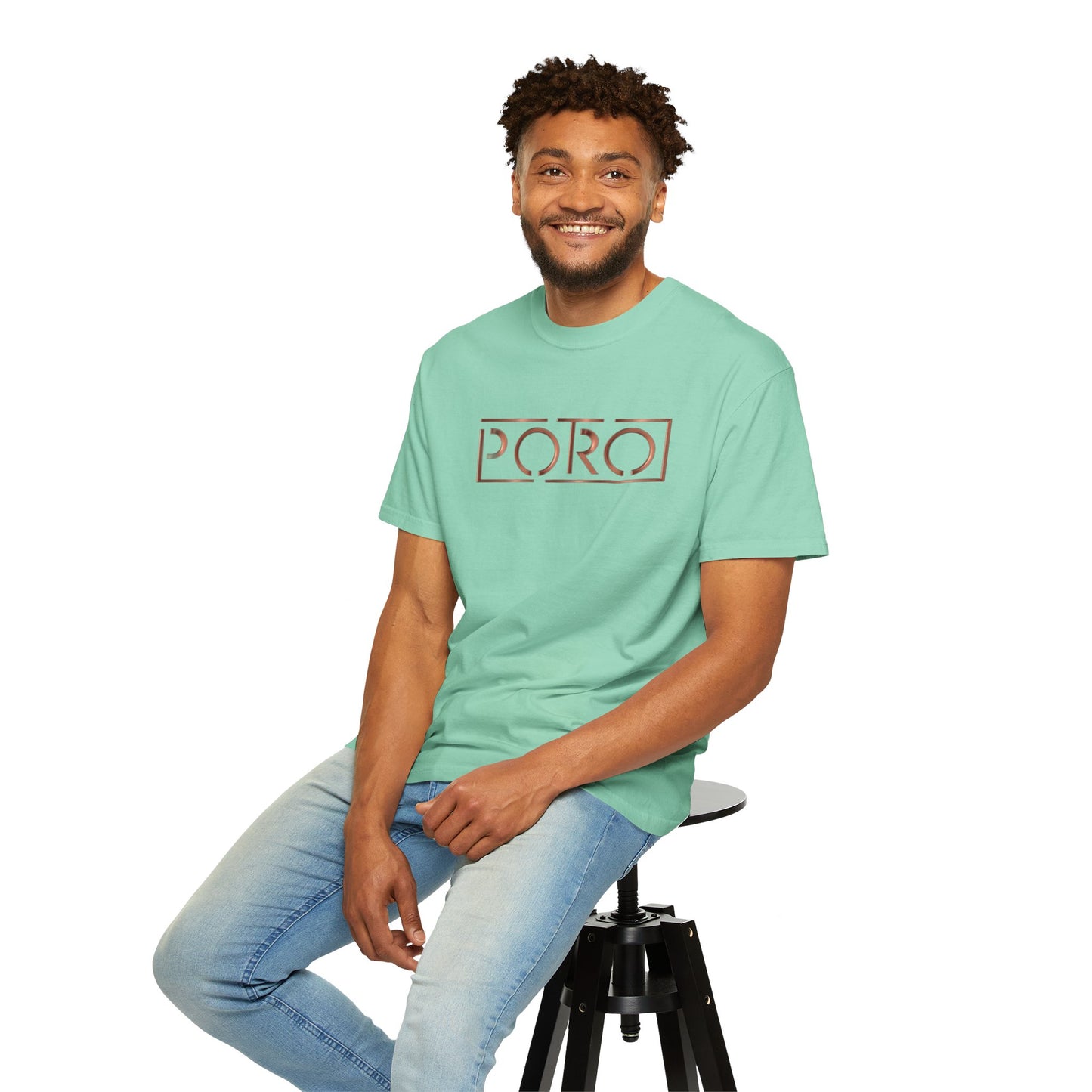 Unisex Garment-Dyed T-shirt with 'PORO' Design - Casual Fashion for Everyday Wear