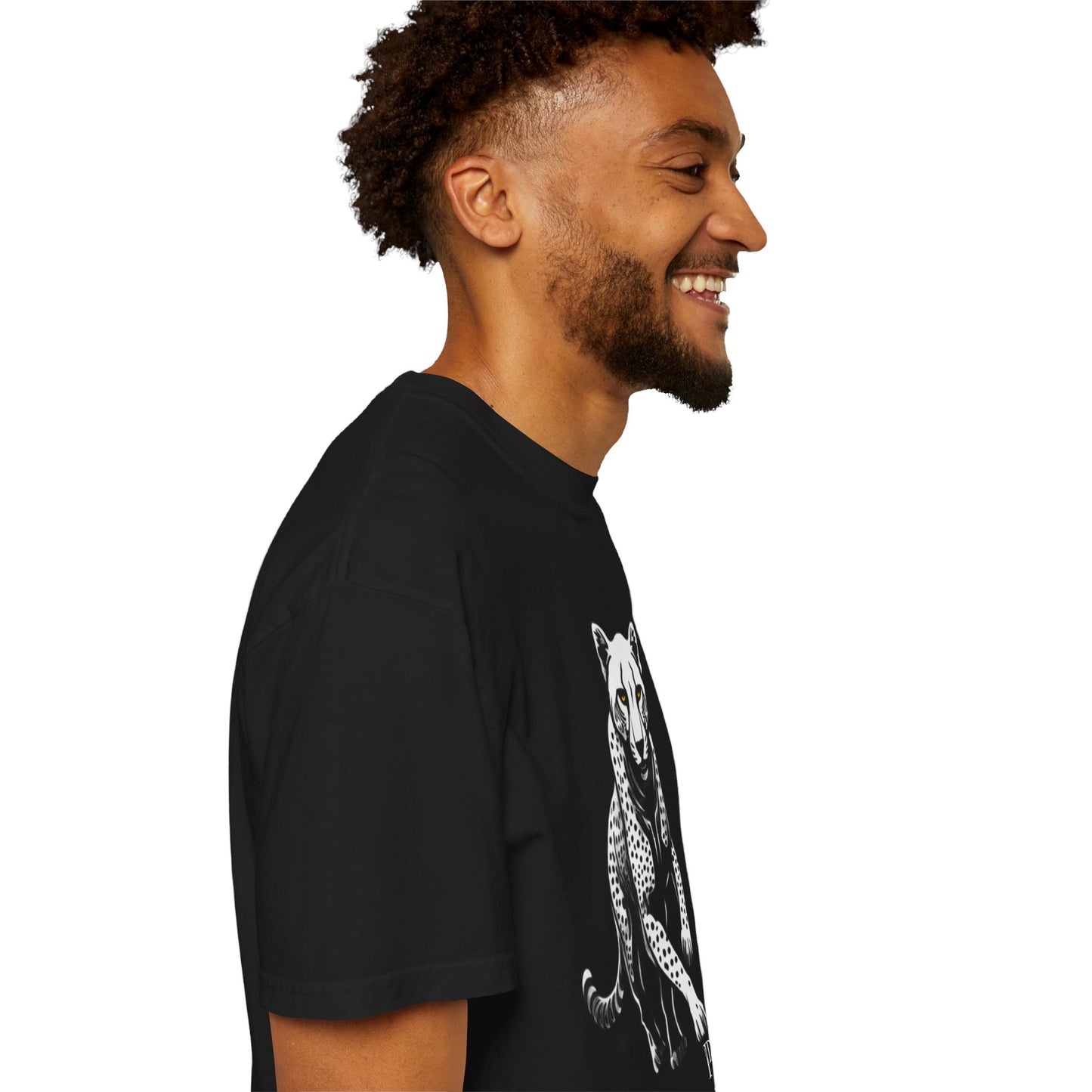 Cheetah Graphic Unisex T-Shirt - Wild Animal Art Tee for Nature Lovers poro brand