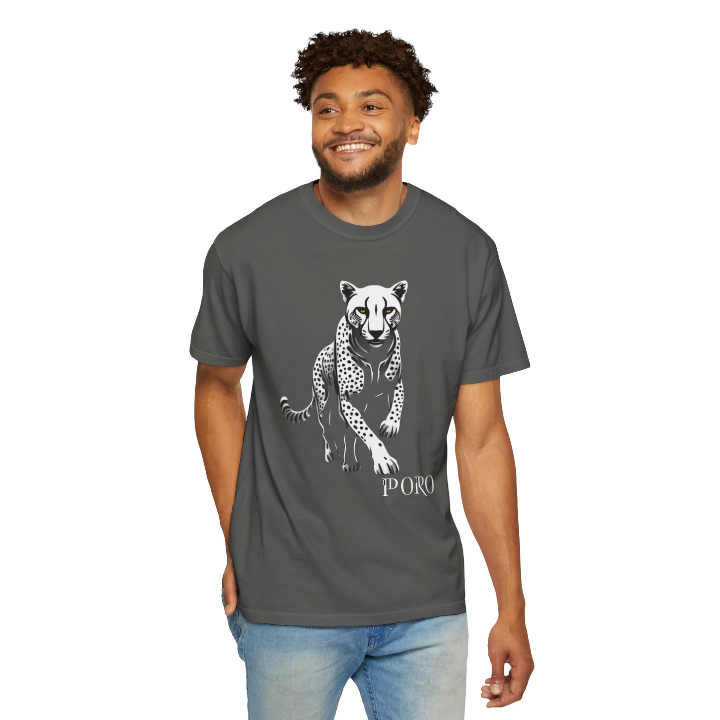 Cheetah Graphic Unisex T-Shirt - Wild Animal Art Tee for Nature Lovers poro brand
