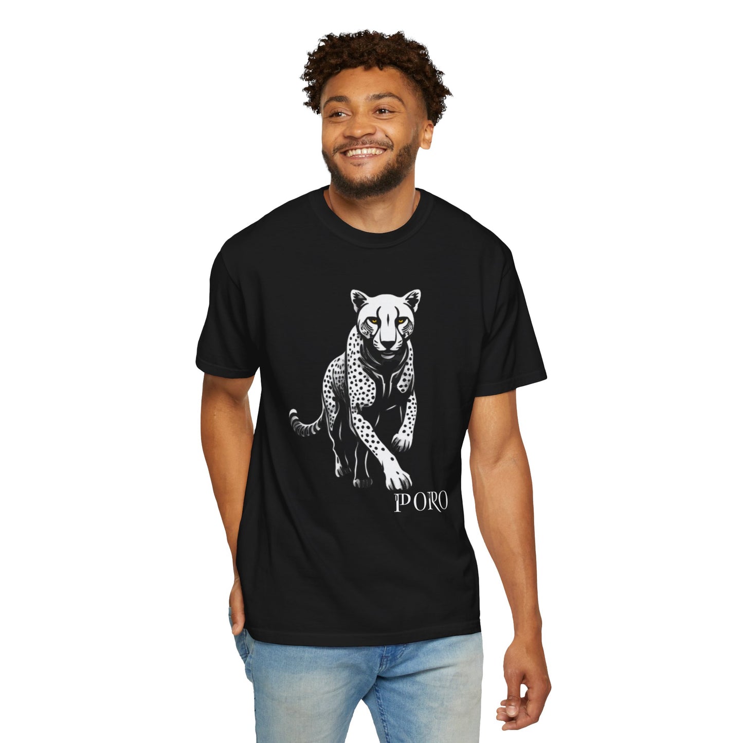 Cheetah Graphic Unisex T-Shirt - Wild Animal Art Tee for Nature Lovers poro brand