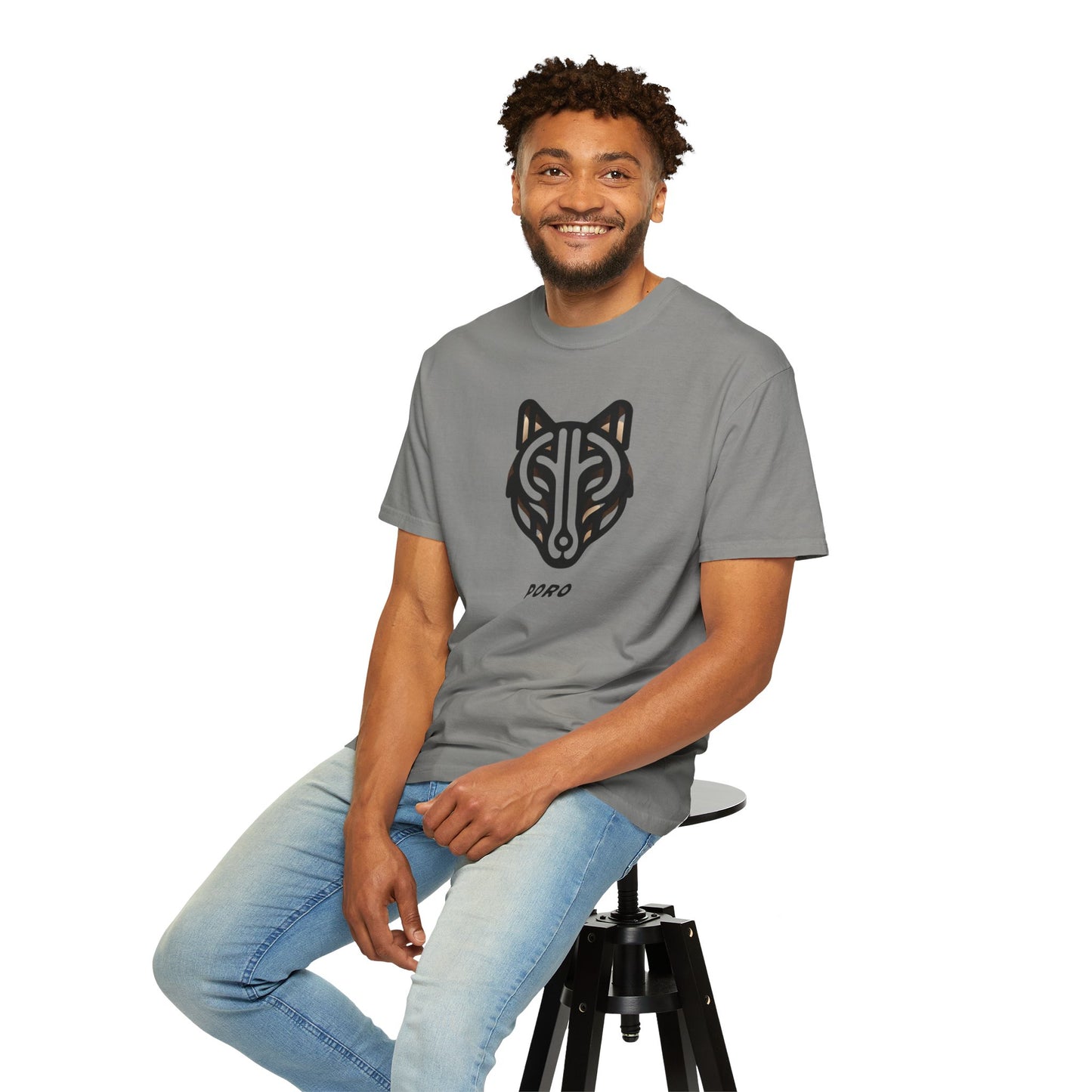 Poro Wolf Unisex T-Shirt - Cool Graphic Tee for Nature Lovers