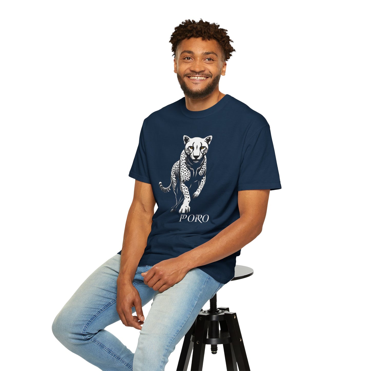Cheetah Graphic Unisex T-Shirt - Wild Animal Art Tee for Nature Lovers poro brand